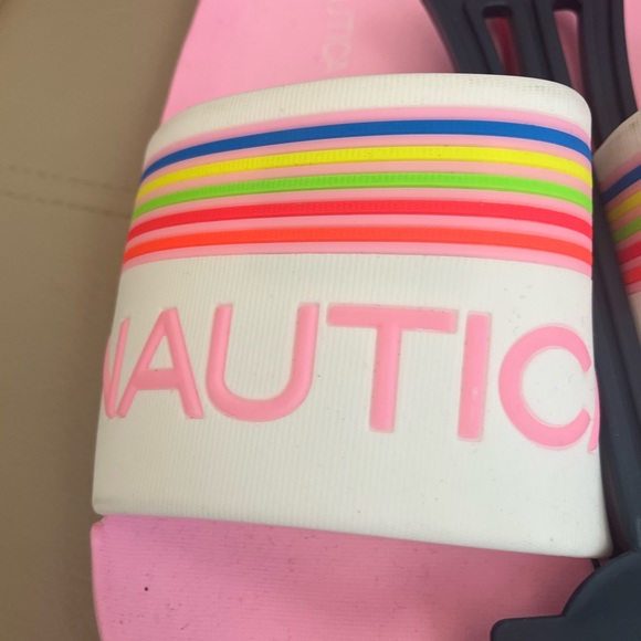 ❣️🆕Nautica Pink, White & Multi Color Stripe Slides❣️ - Picture 3 of 7